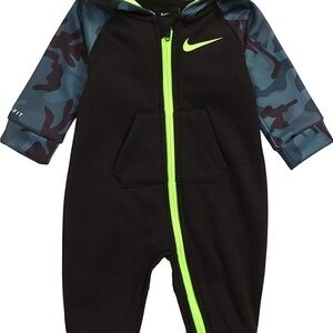 Nike Baby Boy Camo-Print Therma Coverall Size 0-3 Months Black
